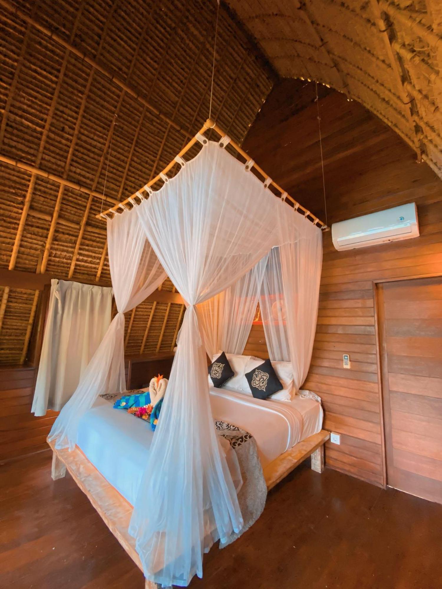 Harta Lembongan Villas Exterior foto